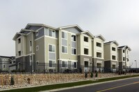 Exterior - The Overlook at Interquest Apartments in Colorado Springs, Colorado