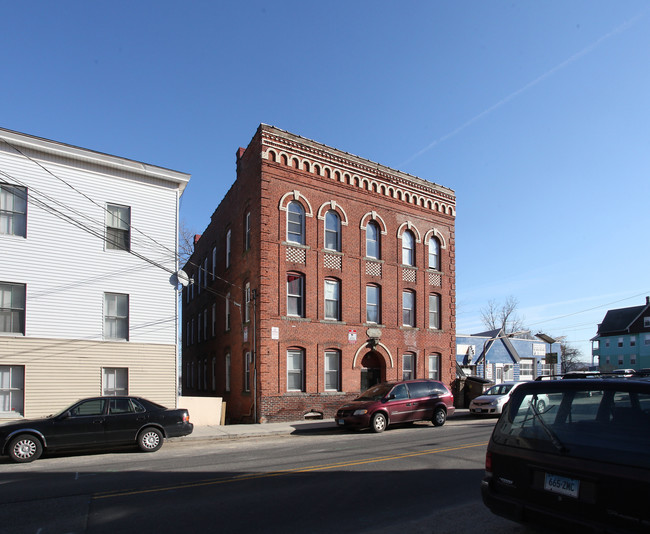 337 Congress Ave in Waterbury, CT - Building Photo - Building Photo