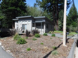 5246 Northridge Road, Unit A in Eureka, CA - Building Photo