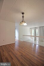 11607 Windbluff Ct in Reston, VA - Building Photo - Building Photo