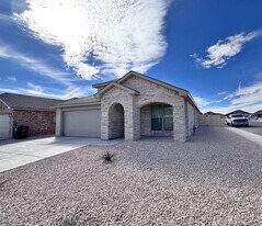 10817 Saloon St in Odessa, TX - Building Photo