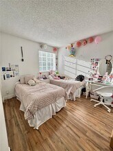 3742 San Simeon Cir in Weston, FL - Foto de edificio - Building Photo