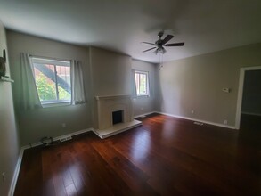 307 S Negley Ave, Unit 1 in Pittsburgh, PA - Building Photo - Building Photo