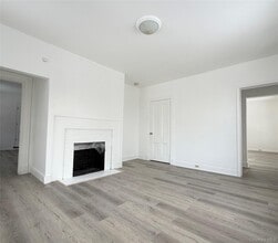 12 Victoria Ln in Yonkers, NY - Building Photo - Building Photo