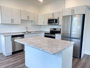 736 12th St in Courtenay, BC - Building Photo - Building Photo