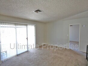8445 N 47th Dr in Glendale, AZ - Building Photo - Building Photo