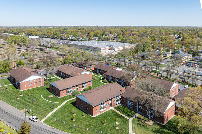 1300 Rock Ave in North Plainfield, NJ - Building Photo - Building Photo