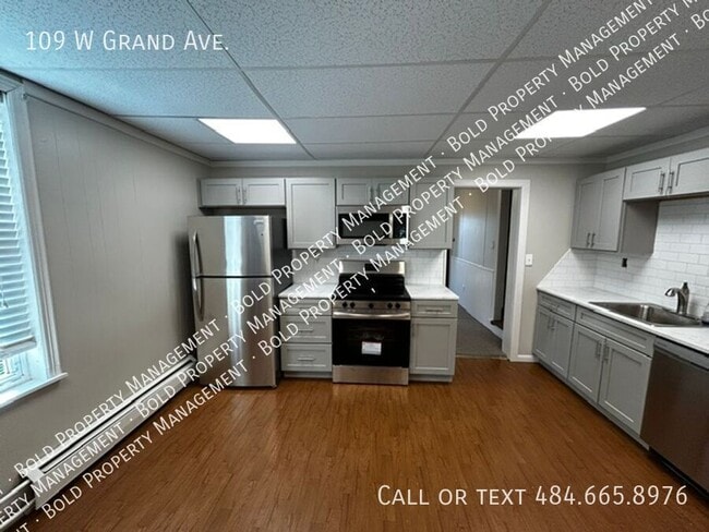 109 W Grand Ave in Tower City, PA - Building Photo - Building Photo