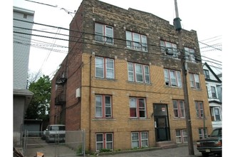 324 Hamilton Ave in Paterson, NJ - Building Photo - Building Photo