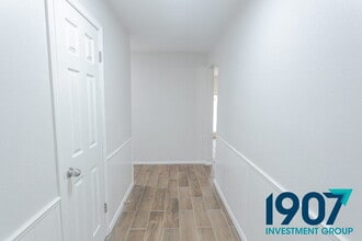 1524 Oakcliff Rd in Norman, OK - Building Photo - Building Photo