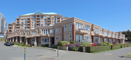 Mariners Landing in Victoria, BC - Building Photo - Building Photo