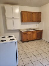 536 Notre Dame Ave, Unit Richard in Dayton, OH - Building Photo - Building Photo