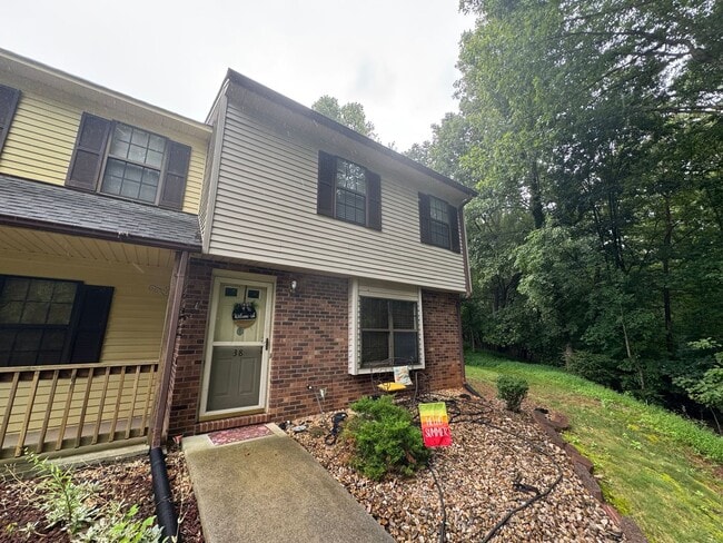 property at 38 Beacon Ct