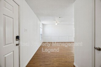 8109 Dripping Springs Dr in Fort Worth, TX - Building Photo - Building Photo