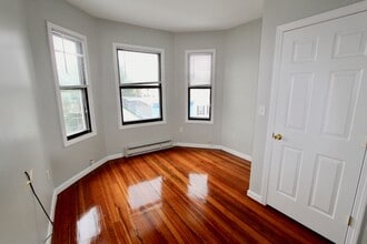 358 Princeton St, Unit 1 in Boston, MA - Building Photo - Building Photo