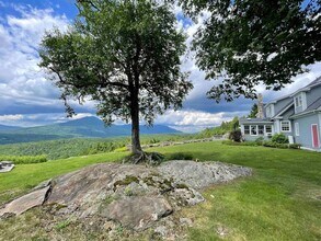 21 Valley View Rd in Winhall, VT - Building Photo - Building Photo