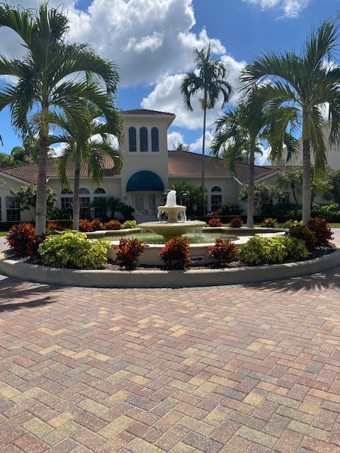 4670 Saint Croix Ln, Unit 614 in Naples, FL - Building Photo - Building Photo