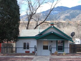3151 W Pikes Peak Ave in Colorado Springs, CO - Building Photo