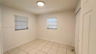 13195 NE 10th Ave in North Miami, FL - Building Photo - Building Photo