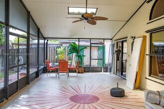 156 Colly Way in North Lauderdale, FL - Building Photo - Building Photo