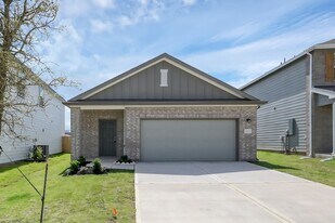 15009 Ronan Dr in Montgomery, TX - Building Photo