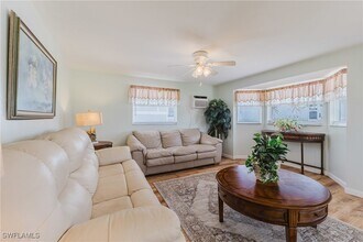 950 San Carlos Dr in Fort Myers Beach, FL - Building Photo - Building Photo