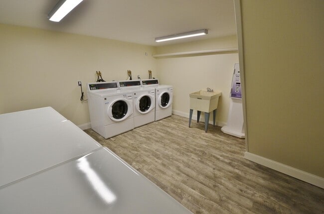33 Brookline St, Unit 14T