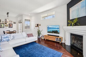1751 Barry Ave, Unit 4 in Los Angeles, CA - Building Photo - Building Photo