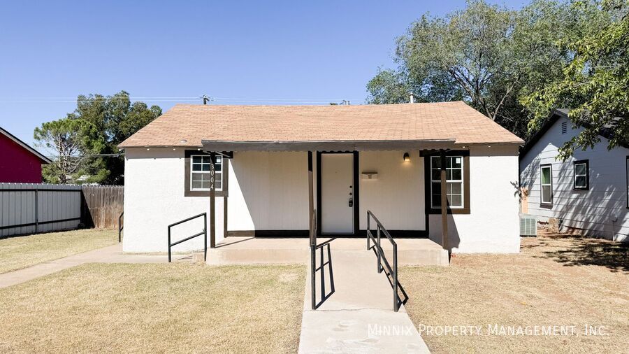 3004 39th St in Lubbock, TX - Building Photo