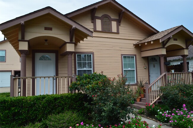 property at 303 Vincent St