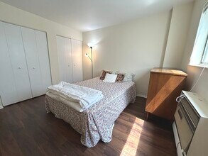 1567 Ridge Ave in Evanston, IL - Building Photo - Building Photo
