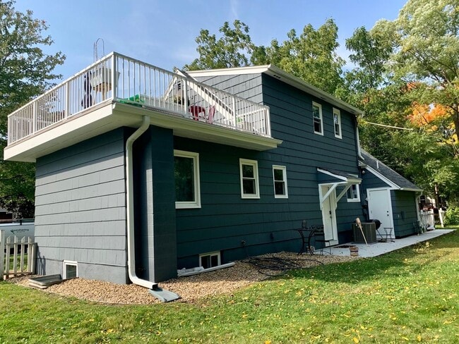 8 18th Ave SW in Rochester, MN - Building Photo - Building Photo