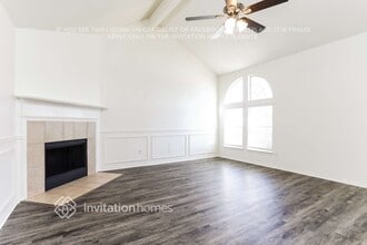 2525 Rivers Edge Dr in Fort Worth, TX - Foto de edificio - Building Photo