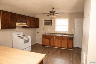 3227 Clopton St SW in Huntsville, AL - Building Photo - Building Photo