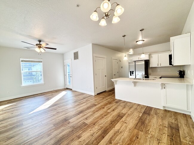 property at 13049 S Cannavale Ln