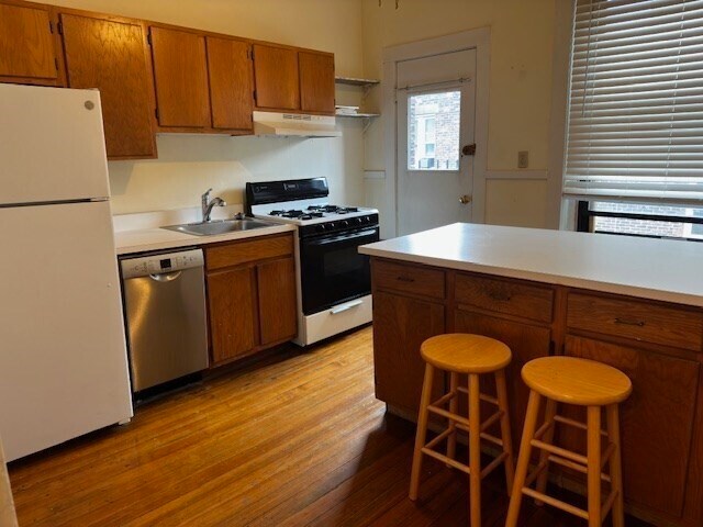 380 Riverway, Unit 6 in Boston, MA - Foto de edificio