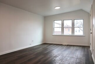 2502 W 46th St in Chicago, IL - Building Photo - Building Photo