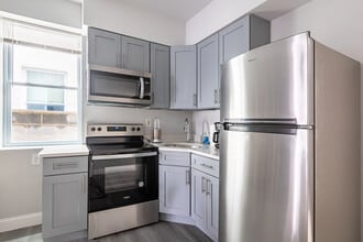 1418 S 9th St in Philadelphia, PA - Foto de edificio - Building Photo