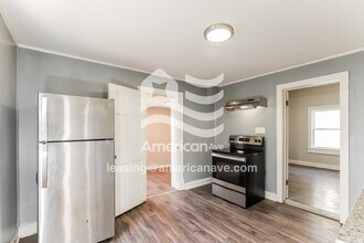 526 Tauromee Ave in Kansas City, KS - Foto de edificio - Building Photo