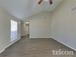7102 Tara Blue Ridge Dr in Richmond, TX - Building Photo - Building Photo