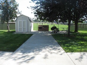 145 N 18th E St in Mountain Home, ID - Building Photo - Building Photo