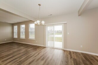 1119 Barberry Dr in Greenwood, IN - Foto de edificio - Building Photo