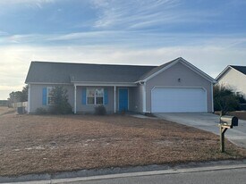 7252 Woodhall Dr in Wilmington, NC - Building Photo