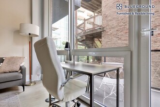 812 W Adams St in Chicago, IL - Building Photo - Building Photo