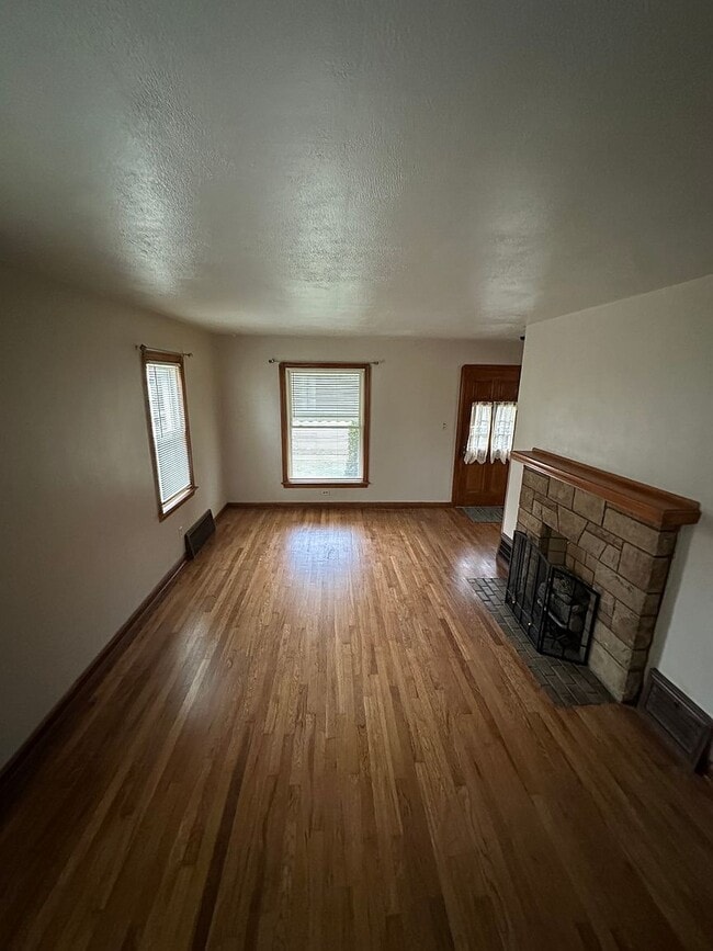 4811 Albertly Ave in Parma, OH - Building Photo - Building Photo