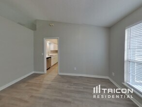 3356 Tinya Ct in Jacksonville, FL - Building Photo - Building Photo