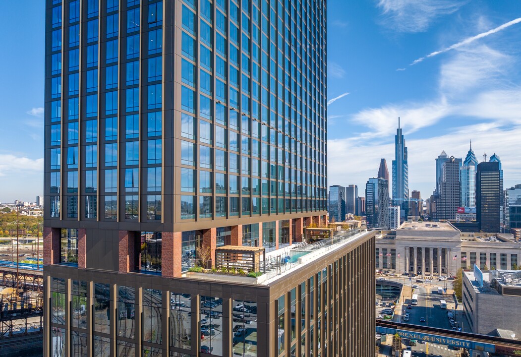 Avira in Philadelphia, PA - Building Photo