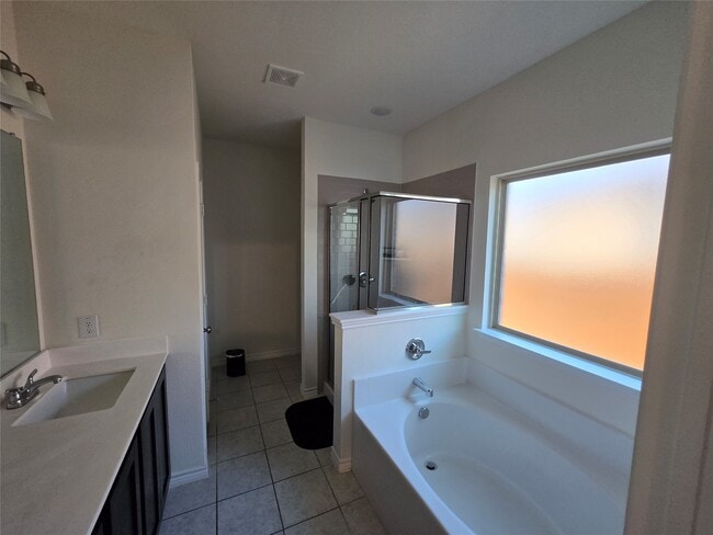 property at 2932 Desert Lily Ln