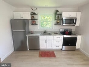 610 Meadowbrook Ave in Ambler, PA - Building Photo - Building Photo