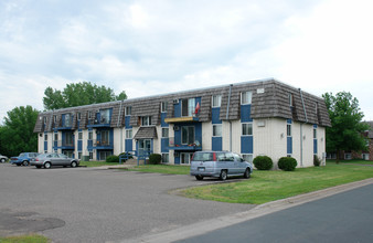 Apartments on 6th Avenue in Osseo, MN - Building Photo - Building Photo